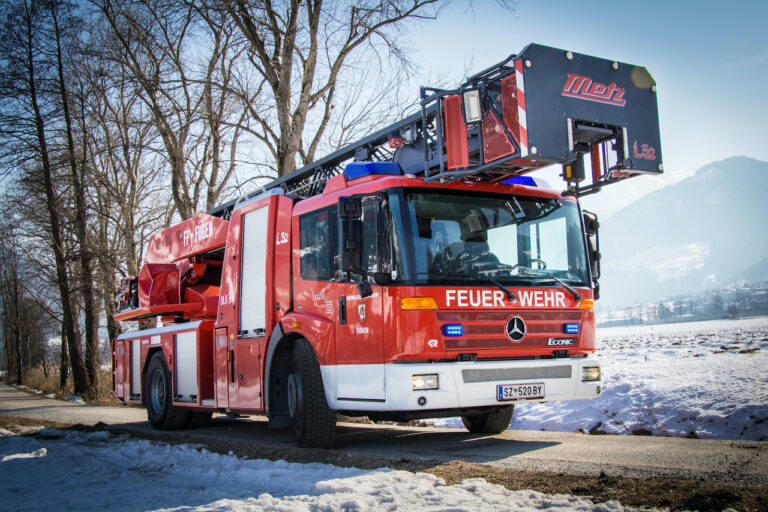 NEUBAU FW HAUS-slide1